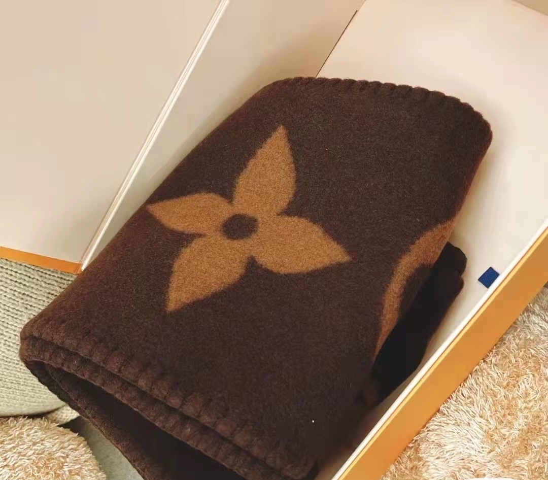 【LOUIS VUITTON公式旗艦店】ルイヴィトン スカーフ 限定発売 送料無料