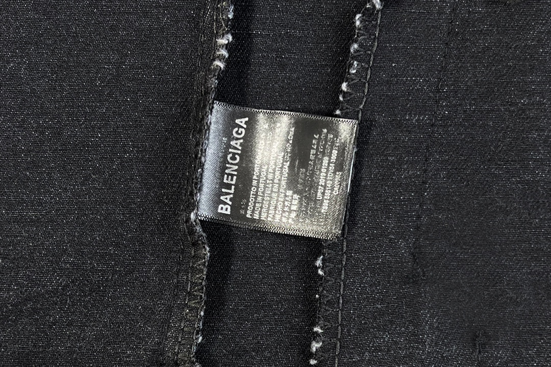 【BALENCIAGA公式旗艦店】バレンシアガ デニムジャケット ご好評に付き再入荷！