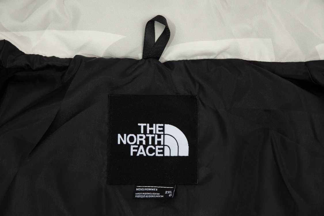 【The North Face 公式 旗艦店】KAWS1996綿の服 ダウンジャケット