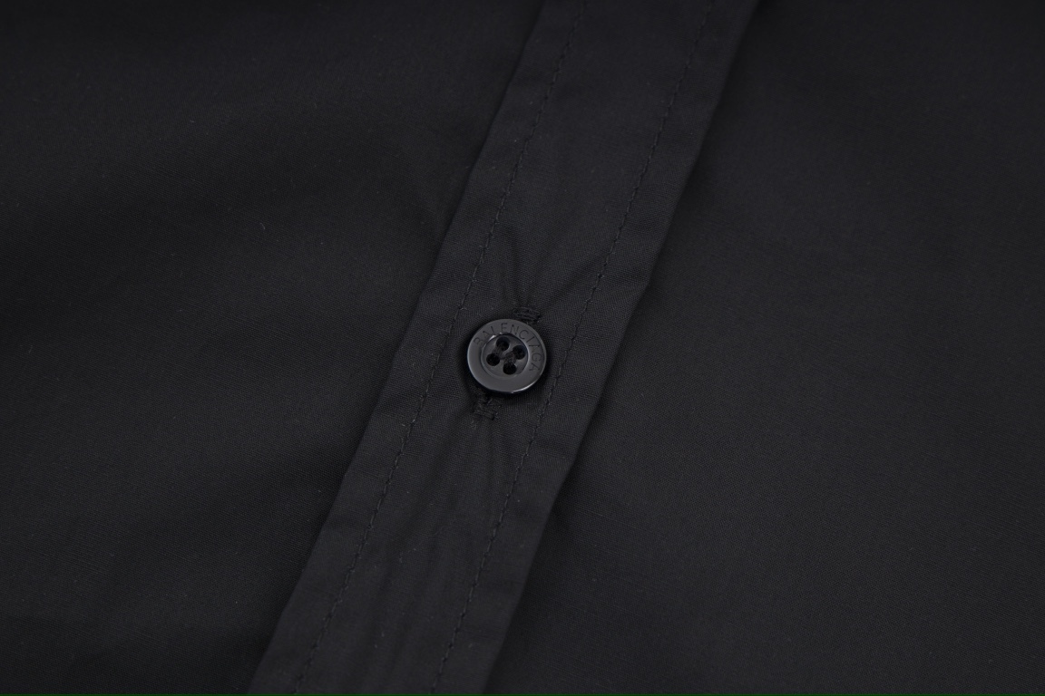 【BALENCIAGA旗艦店】（バレンシアガ）長袖シャツ、ご好評に付き再入荷！