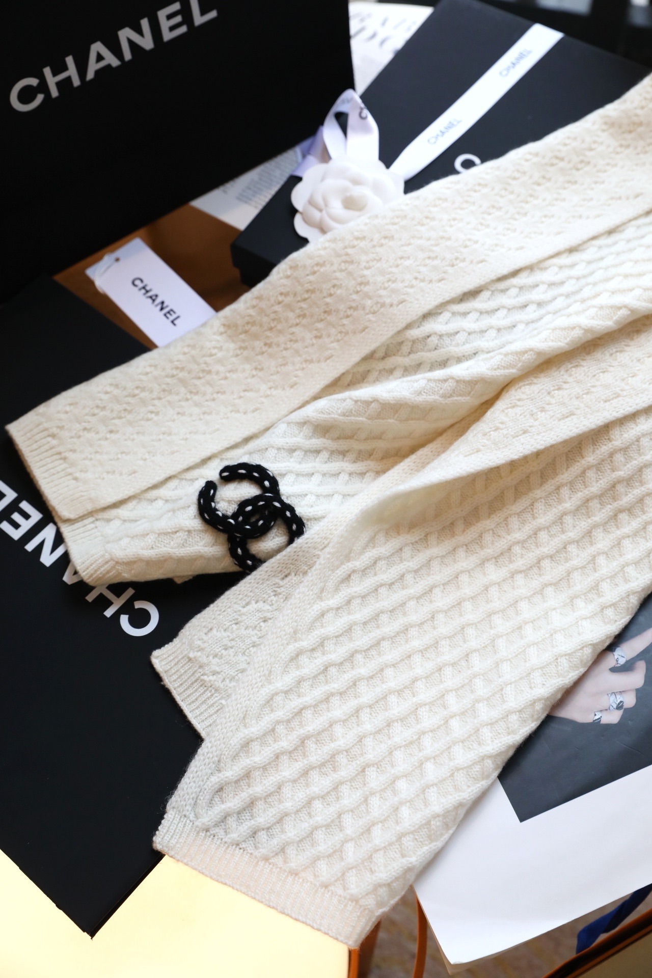 【CHANEL公式旗艦店】シャネル スカーフ 限定発売 送料無料