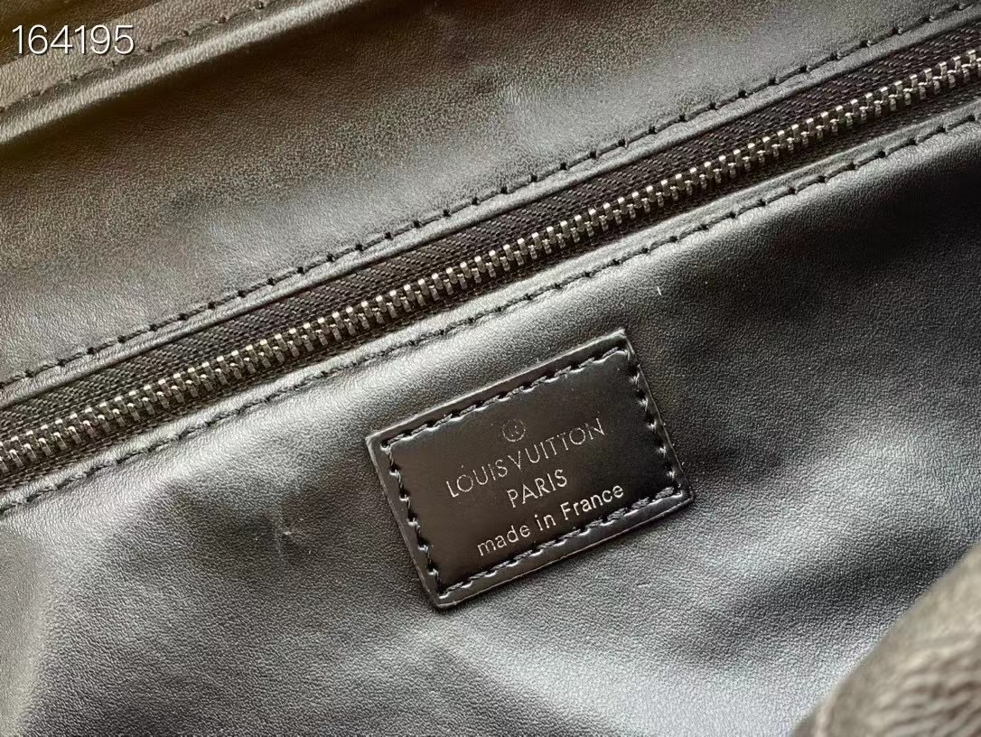 LOUIS VUITTON ルイヴィトン DOPP KIT  トイレタリーバッグ