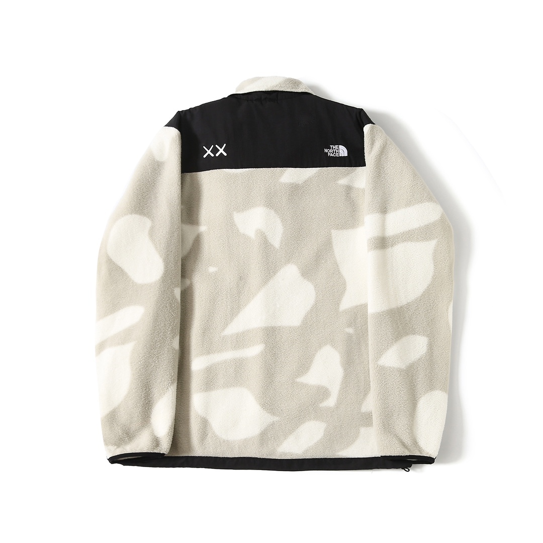 【THE NORTH FACE x KAWS】ジャケット 男女兼用 ご好評に付き再入荷！