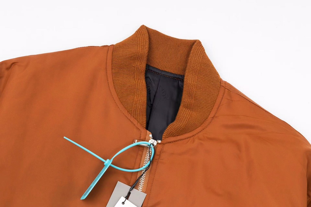 【DIOR公式旗艦店】ディオール ジャケット ご好評に付き再入荷！