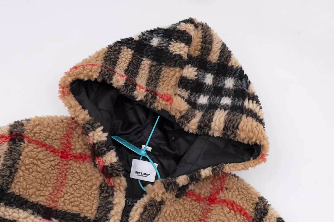 【BURBERRY旗艦店】バーバリー ラムウールジャケット ご好評に付き再入荷！