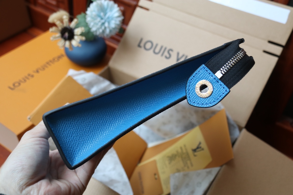 LOUIS VUITTON ルイヴィトン POCHETTE VOYAGE クラッチバッグ M83099