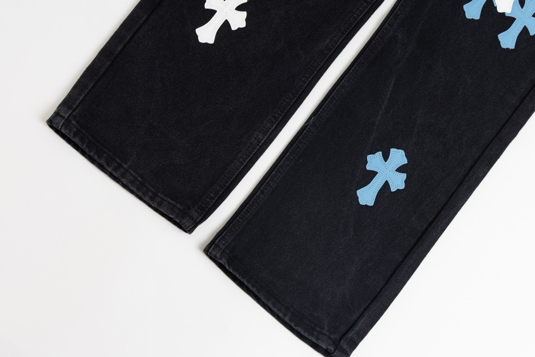 【CHROME HEARTS 公式旗艦店】クロムハーツ ジーパン、ご好評に付き再入荷！