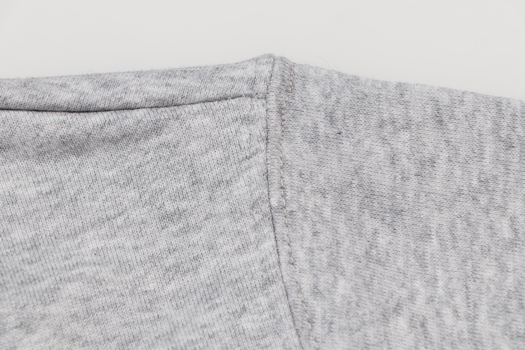 【CELINE旗艦店】パーカー★男女兼用★ご好評に付き再入荷！