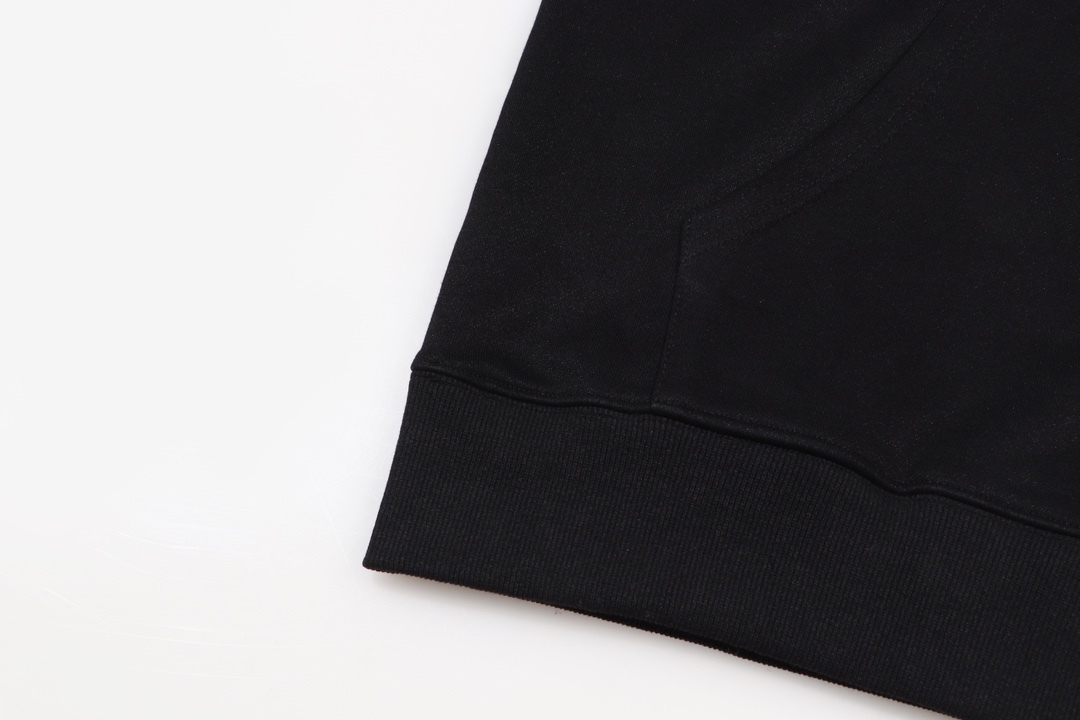 【CELINE旗艦店】パーカー★男女兼用★ご好評に付き再入荷！