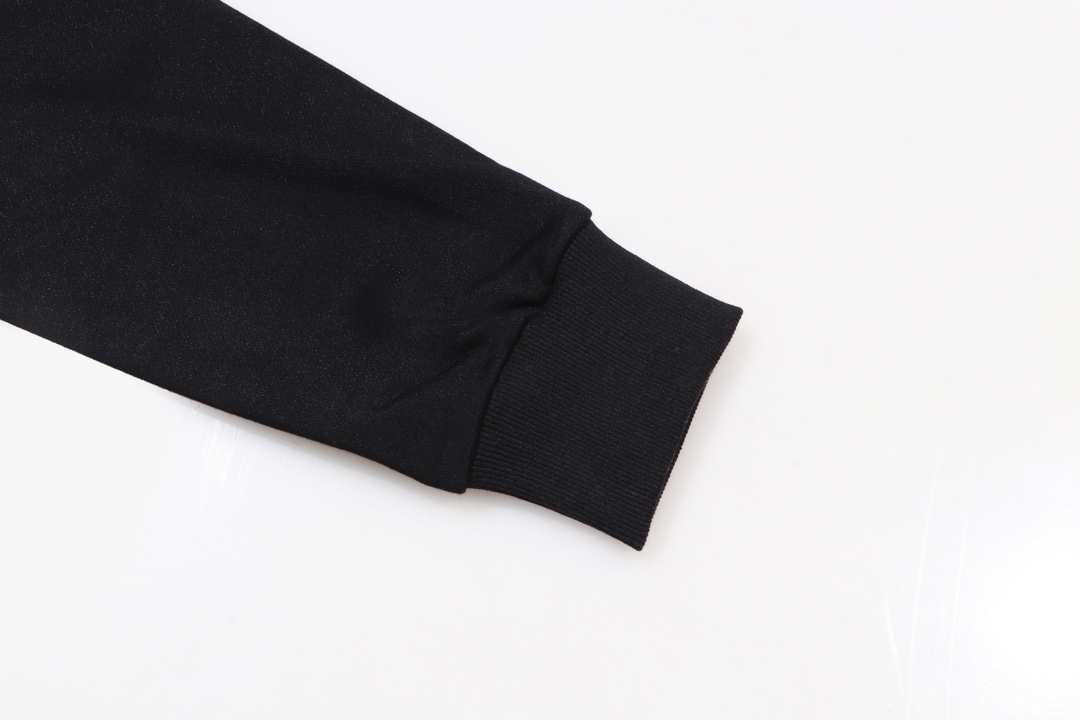 【CELINE旗艦店】パーカー★男女兼用★ご好評に付き再入荷！