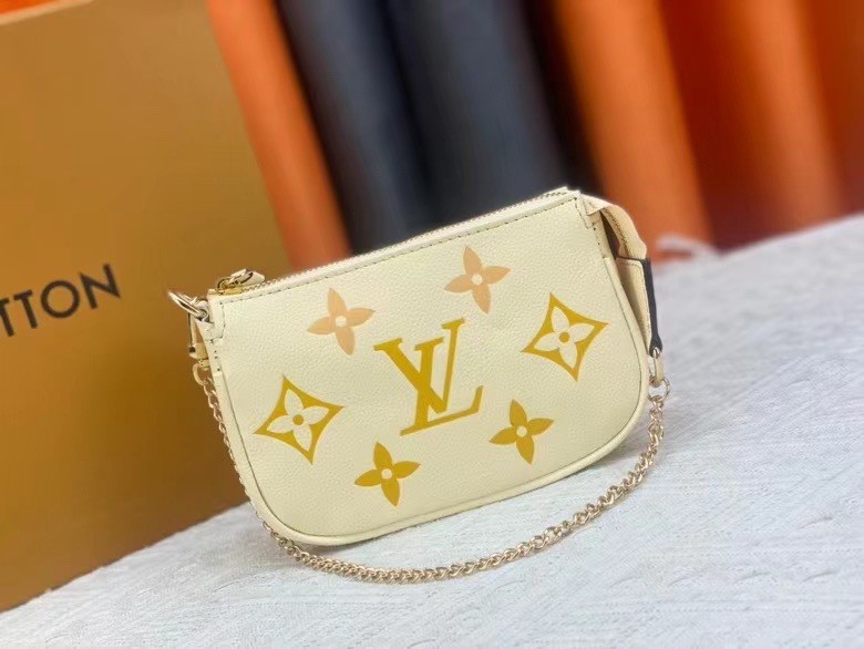 LOUIS VUITTON ルイヴィトン MINI POCHETTE ACCESSOIRES M80501