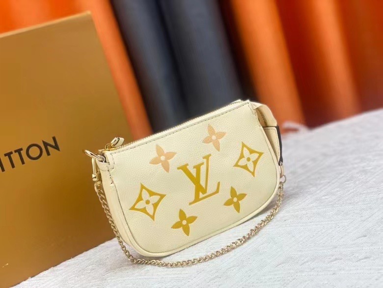 LOUIS VUITTON ルイヴィトン MINI POCHETTE ACCESSOIRES M80501