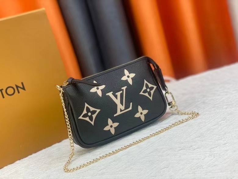 LOUIS VUITTON ルイヴィトン MINI POCHETTE ACCESSOIRES M80501