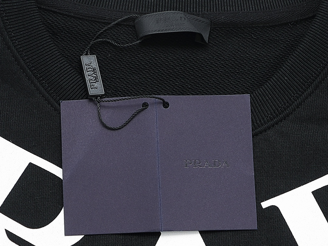 【Prada】( プラダ ) 男女兼用、ご好評に付き再入荷！