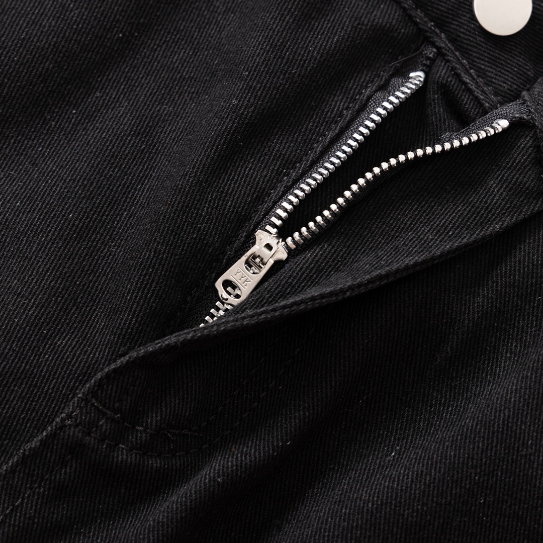 【CHROME HEARTS 公式旗艦店】クロムハーツ ジーパン、ご好評に付き再入荷！