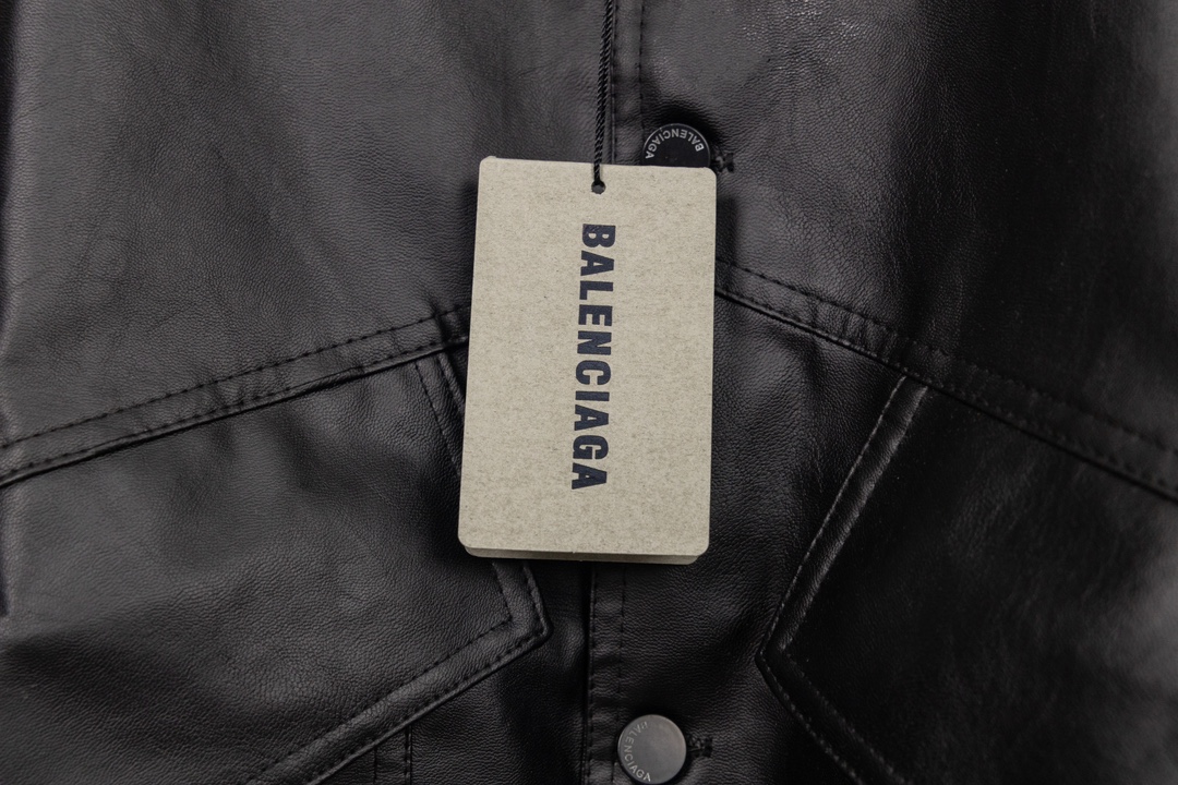 【BALENCIAGA旗艦店】バレンシアガ 革ジャケット、ご好評に付き再入荷！