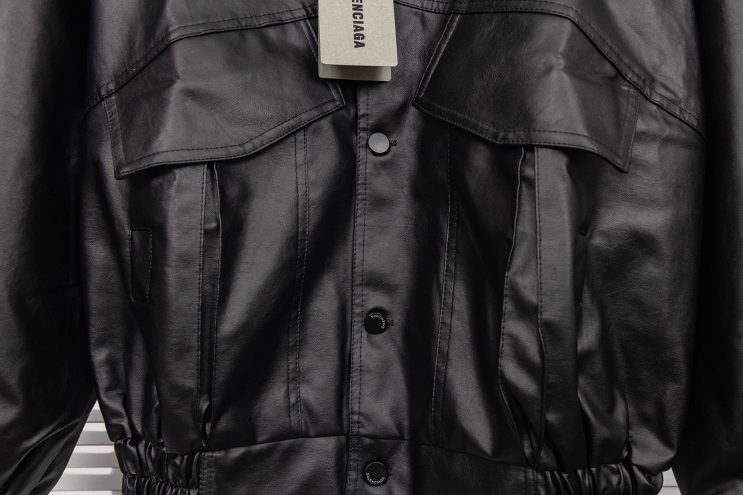 【BALENCIAGA旗艦店】バレンシアガ 革ジャケット、ご好評に付き再入荷！