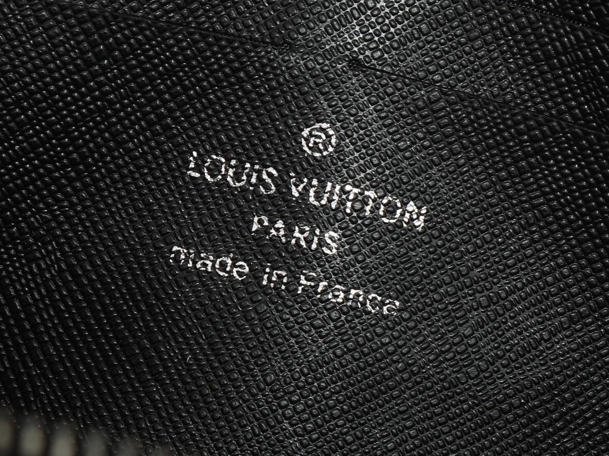 LOUIS VUITTON（ルイヴィトン）SOFT TRUNK WALLET ソフトトランク M80224