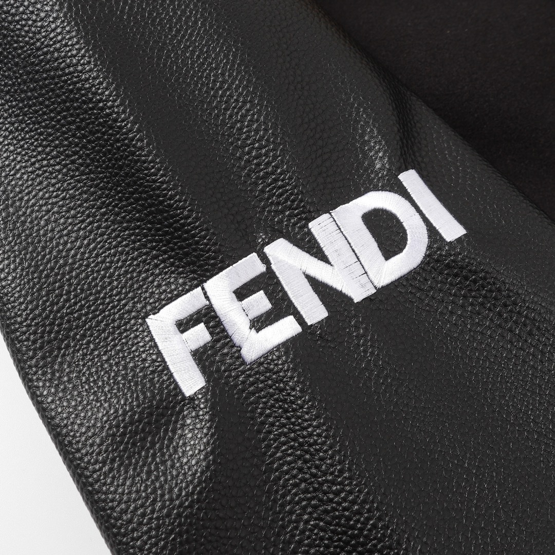 【FENDI旗艦店】フェンディ ジャケット 、ご好評に付き再入荷！
