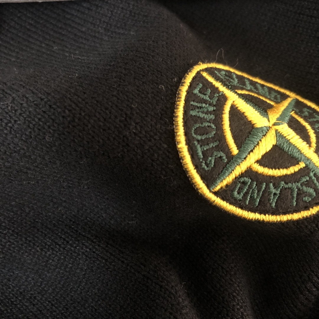 ★人気★【STONE ISLAND旗艦店】★ニットセーター★ 