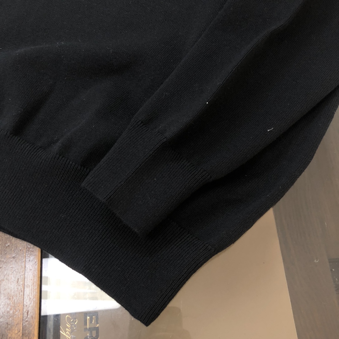 ★人気★【STONE ISLAND旗艦店】★ニットセーター★ 