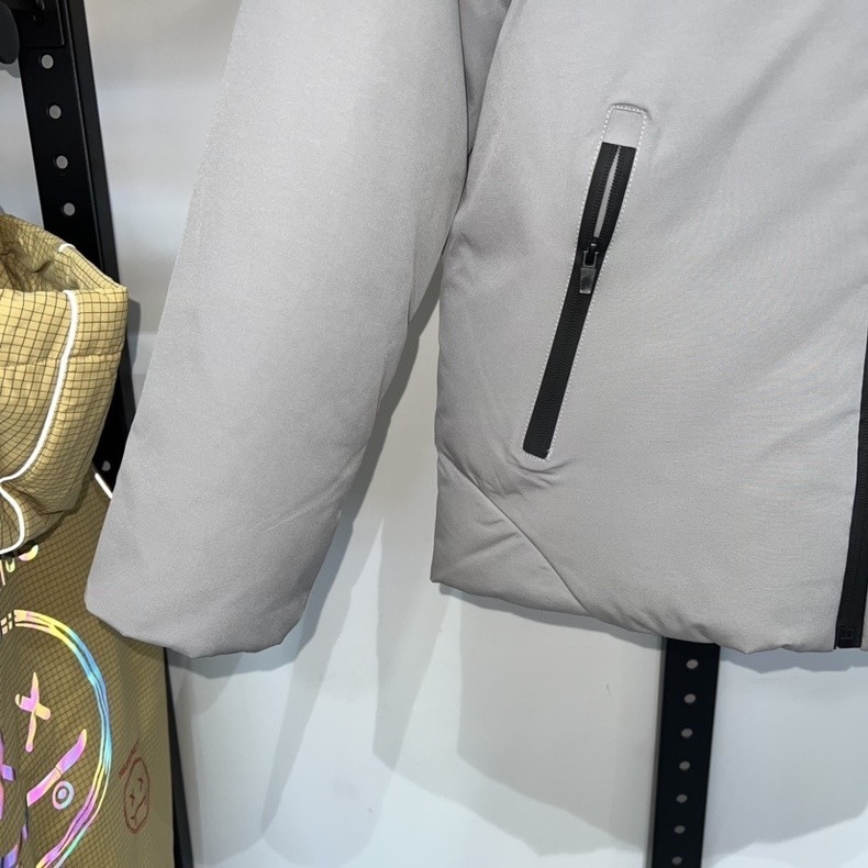 【ARC'TERYX旗艦店】ダウンジャケット  ご好評に付き再入荷！