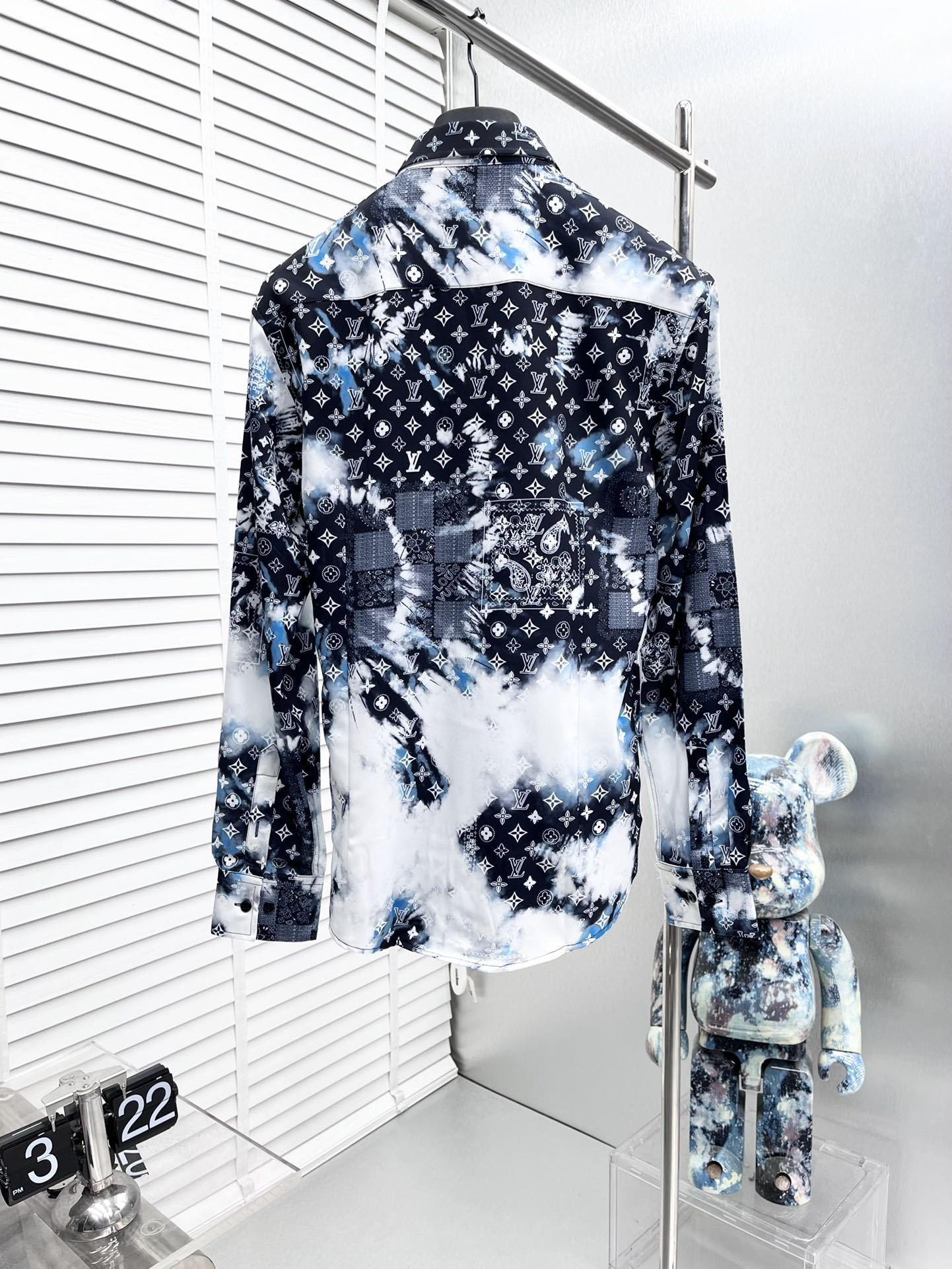 【Louis Vuitton 】（ルイヴィトン）長袖シャツ、ご好評に付き再入荷！