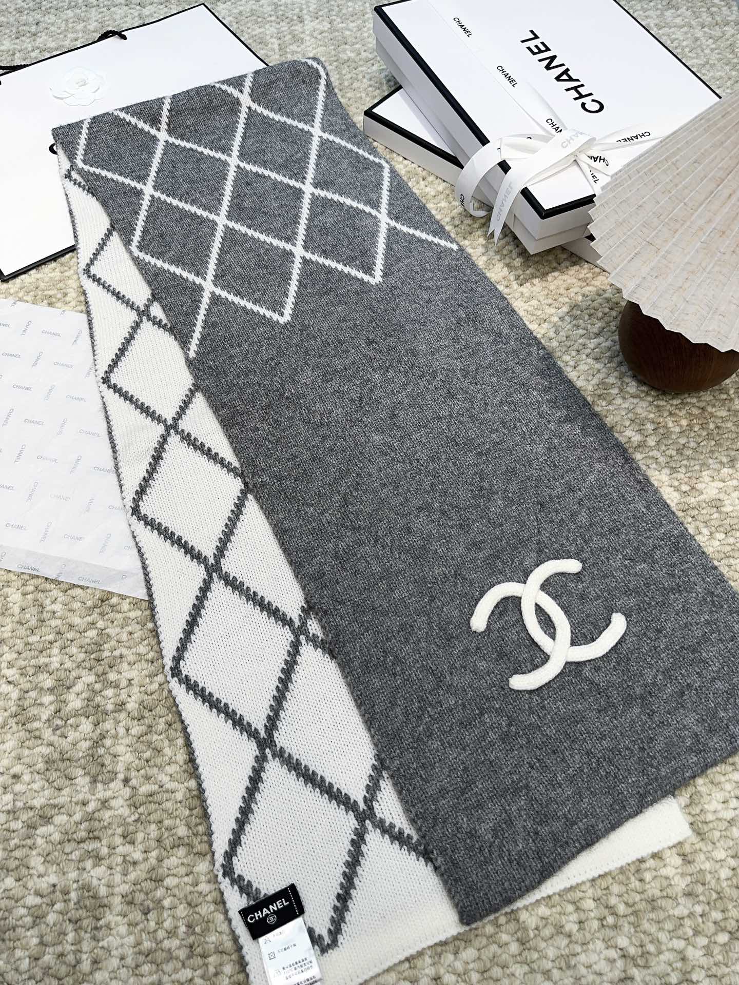 【CHANEL公式旗艦店】シャネル スカーフ 限定発売 送料無料