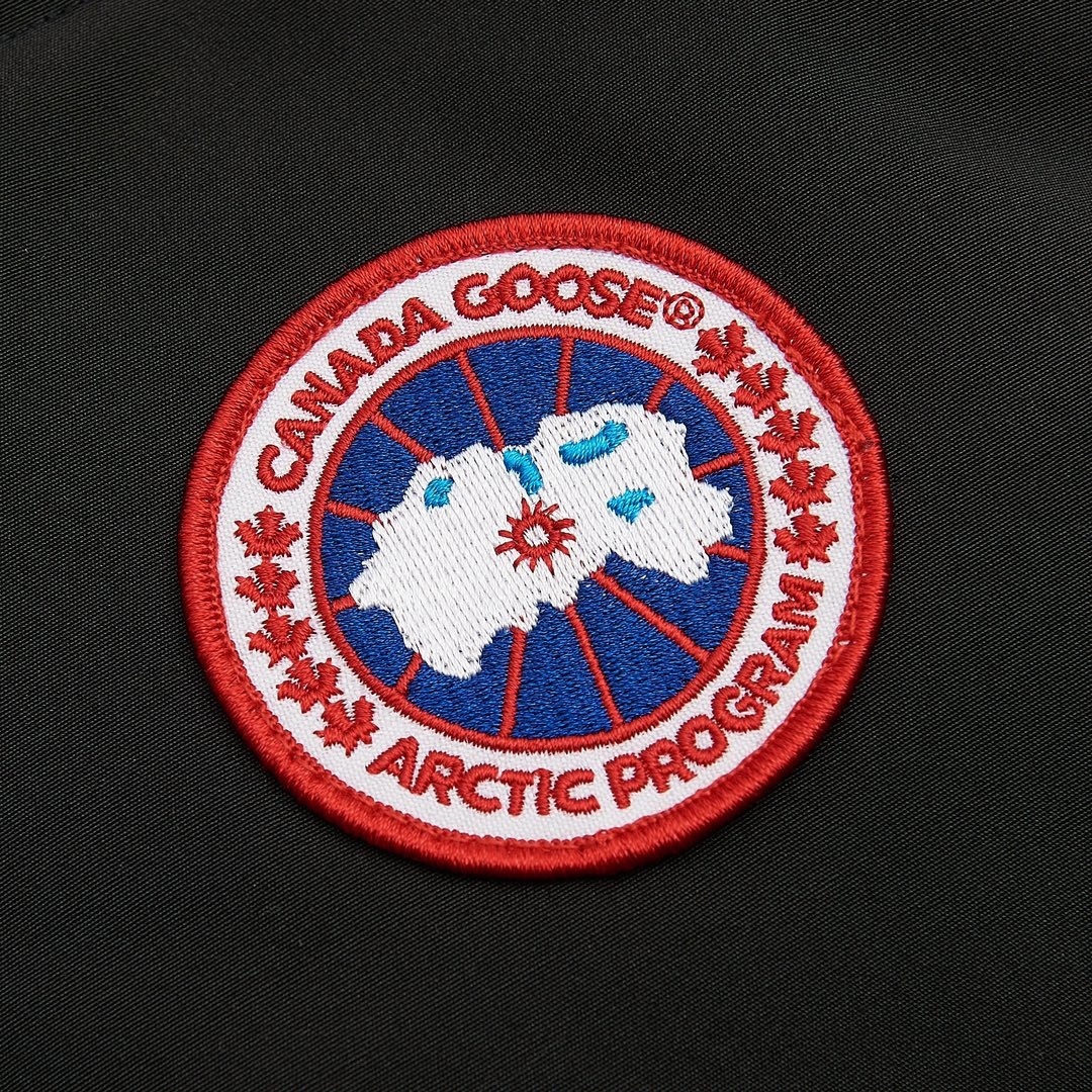 【Canada Goose 公式 旗艦店】ダウンベスト、ご好評に付き再入荷！