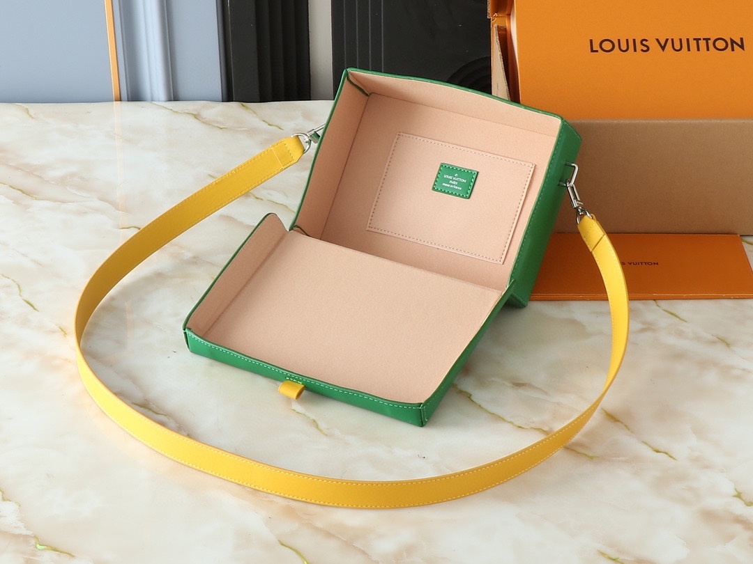 LOUIS VUITTON ルイヴィトン Shopper クロスボディバッグ M24455