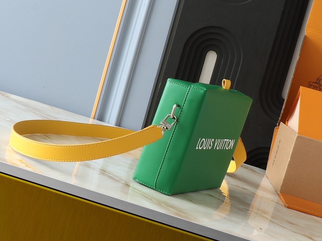 LOUIS VUITTON ルイヴィトン Shopper クロスボディバッグ M24455