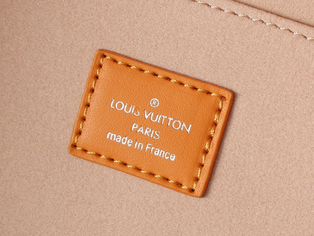 LOUIS VUITTON ルイヴィトン Shopper クロスボディバッグ M24455