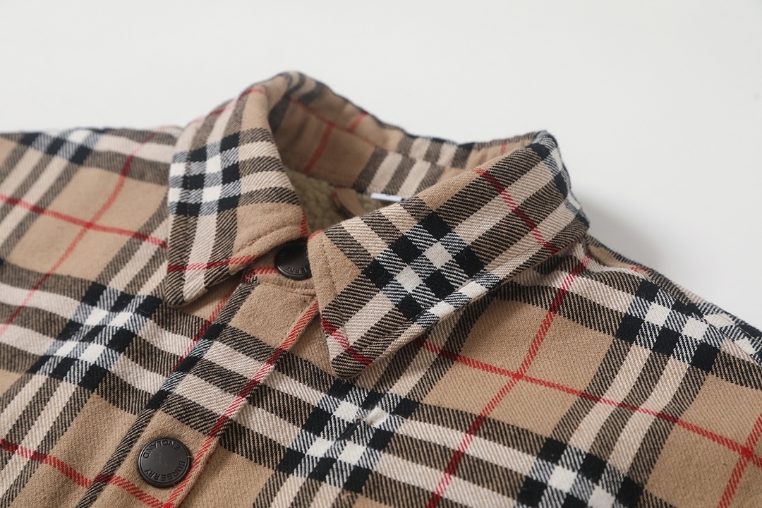 【BURBERRY旗艦店】バーバリー ラムウールジャケット ご好評に付き再入荷！