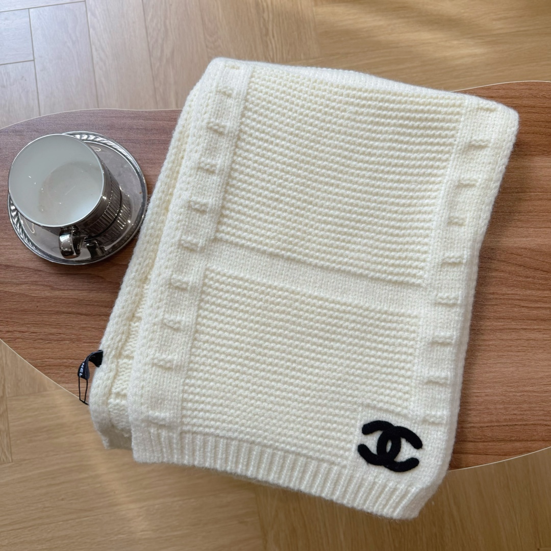 【CHANEL公式旗艦店】シャネル スカーフ 限定発売 送料無料
