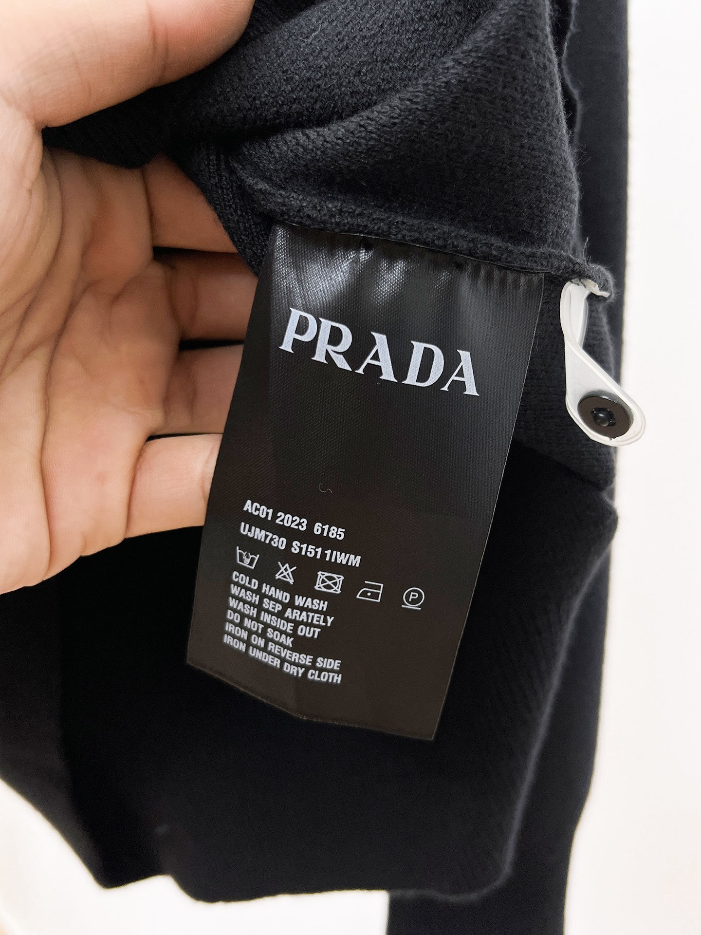 【PRADA旗艦店】プラダ セーター ご好評に付き再入荷！