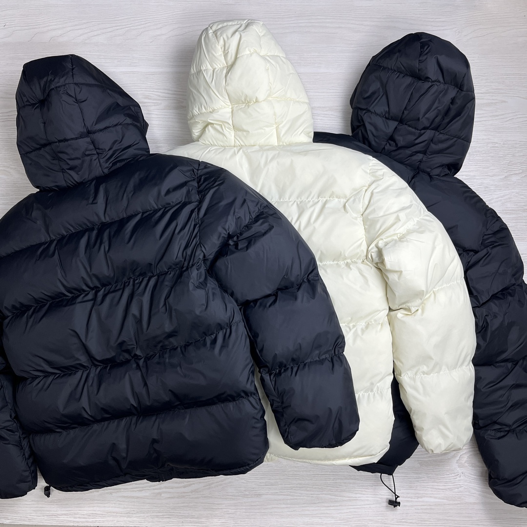 【STUSSY旗艦店】ダウンジャケット 男女兼用 ご好評に付き再入荷！