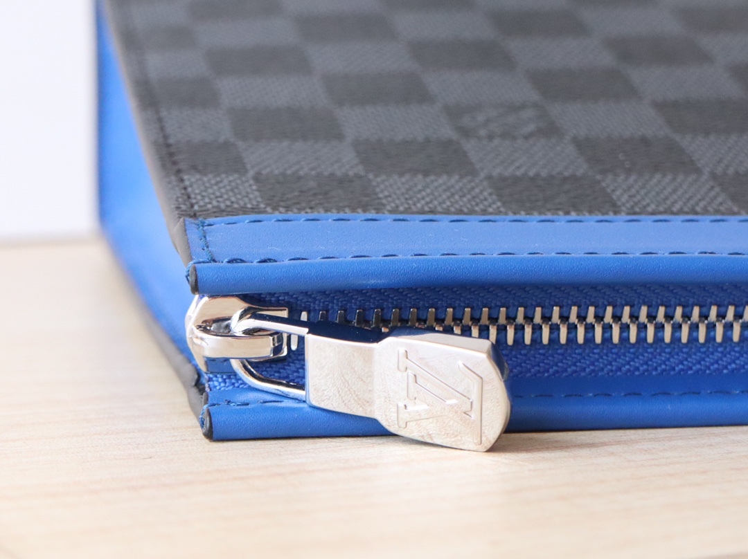 LOUIS VUITTON ルイヴィトン Pochette Voyage MM クラッチバッグ N00088