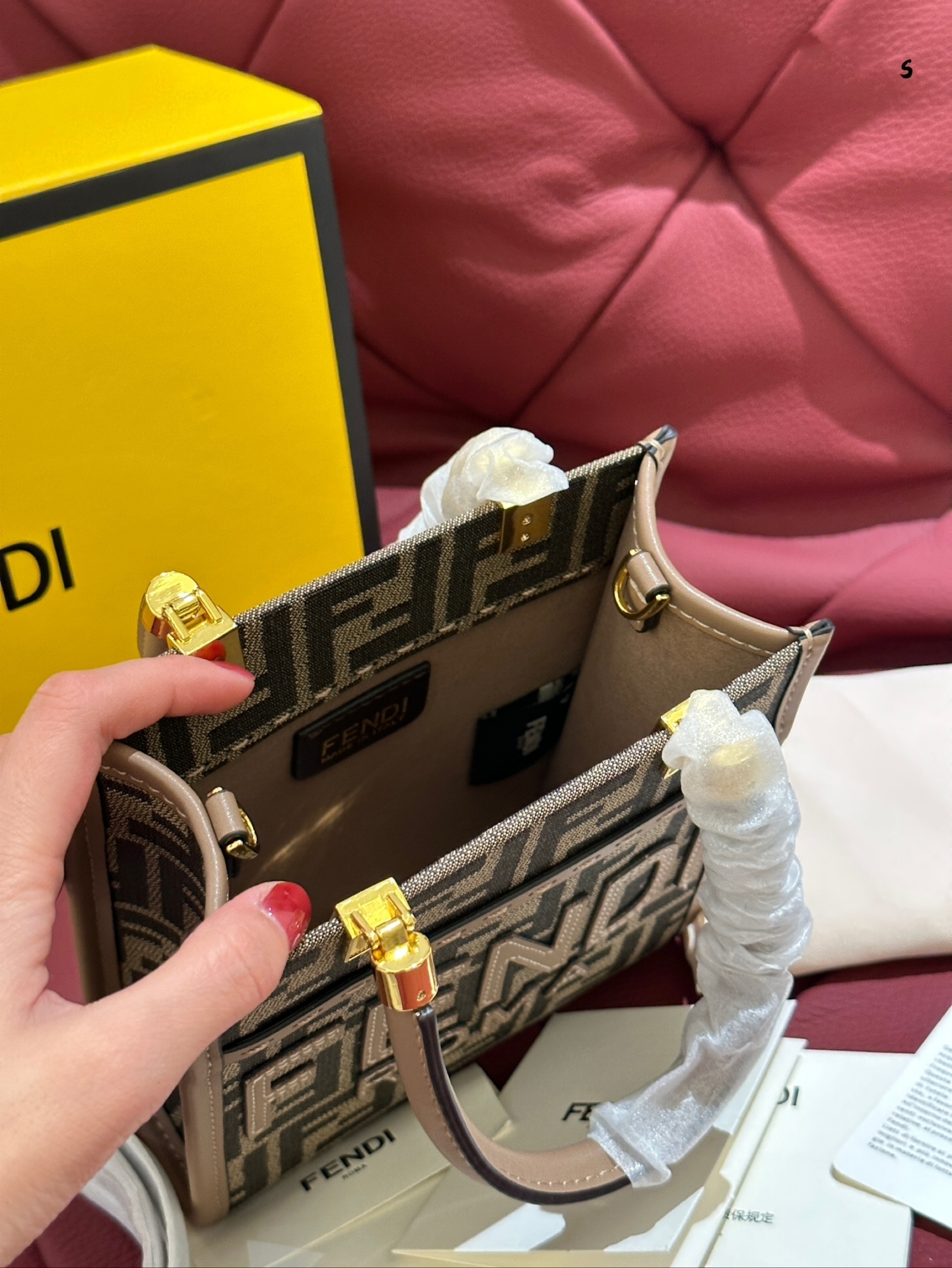 【FENDI公式旗艦店】フェンディ MINI  ハンドバッグ クロスボディバッグ