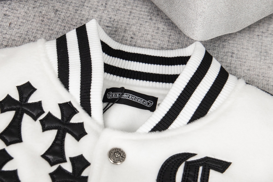 【CHROME HEARTS旗艦店】クロムハーツ ジャケット ご好評に付き再入荷！