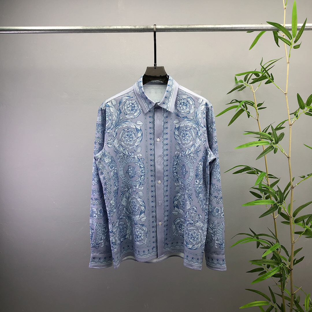 【VERSACE旗艦店】（ヴェルサーチ）長袖シャツ、ご好評に付き再入荷！