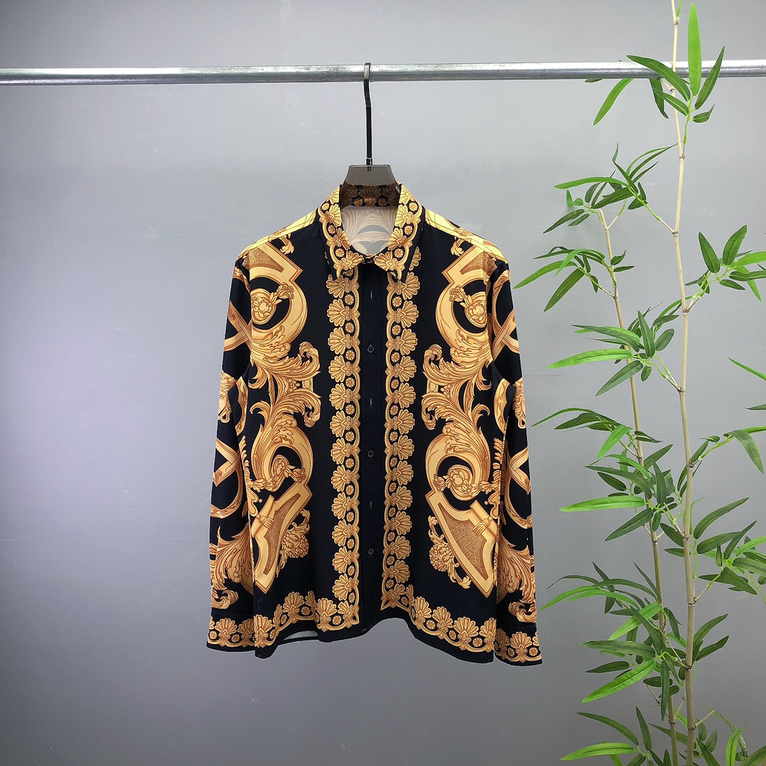 【VERSACE旗艦店】（ヴェルサーチ）長袖シャツ、ご好評に付き再入荷！