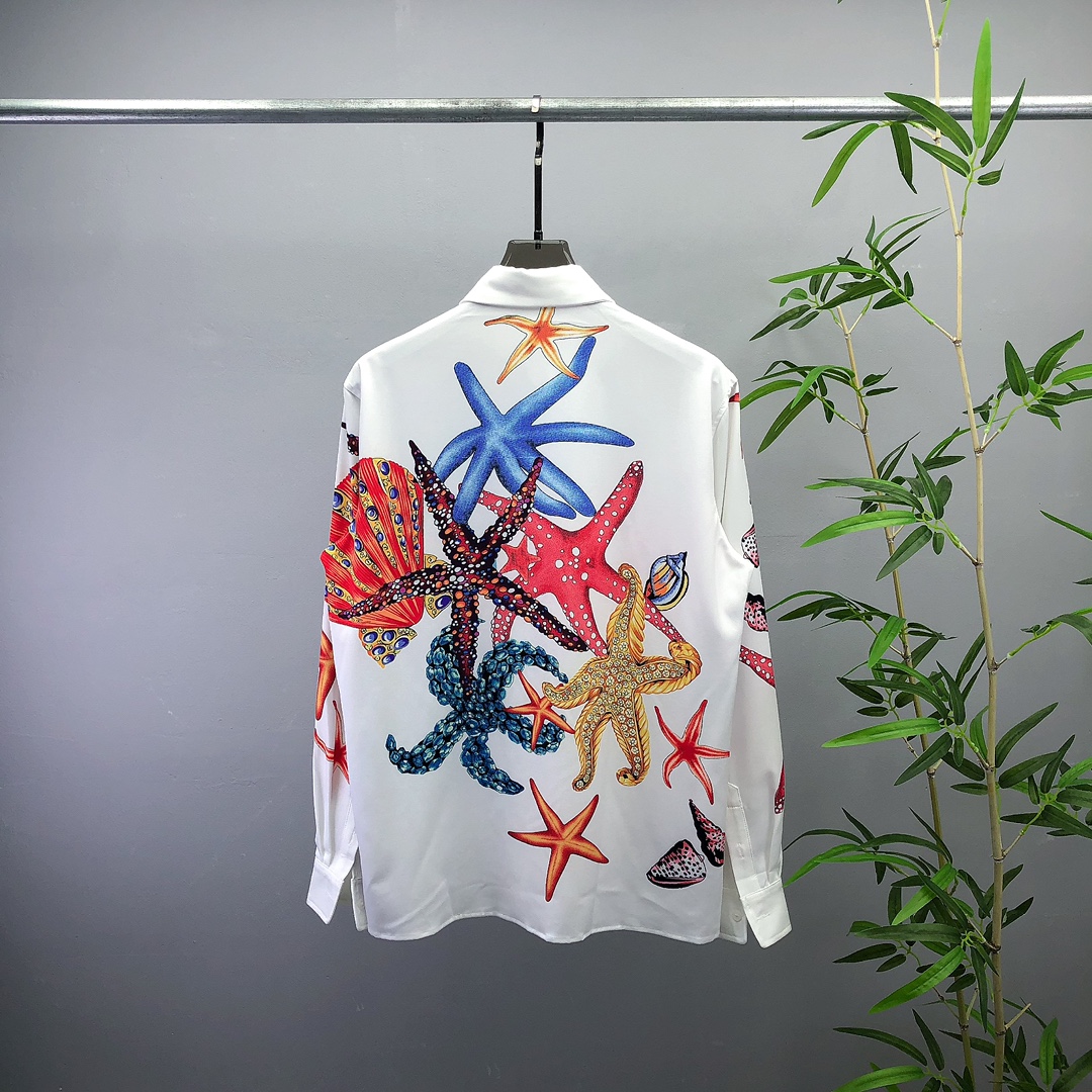 【VERSACE旗艦店】（ヴェルサーチ）長袖シャツ、ご好評に付き再入荷！