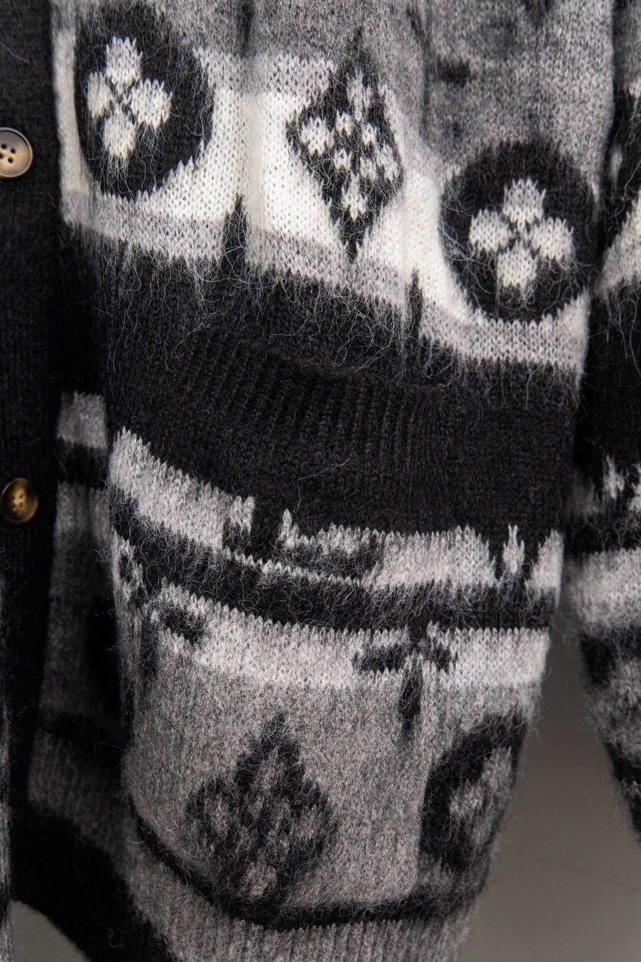 【LOUIS VUITTON旗艦店】ルイヴィトン セーター ご好評に付き再入荷！