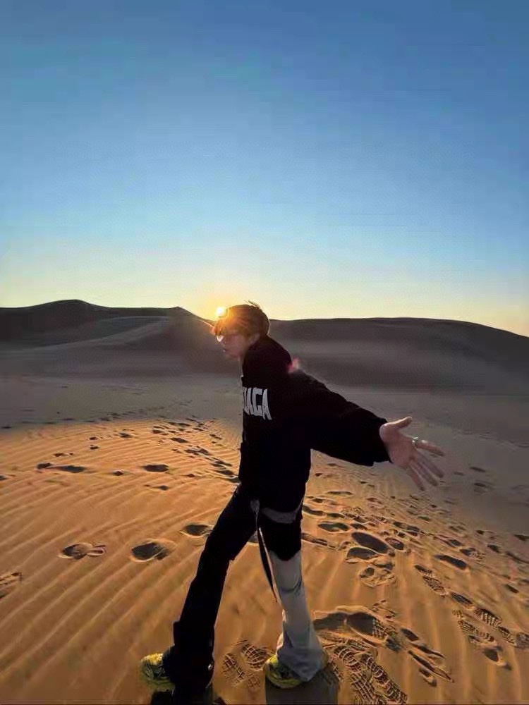 【BALENCIAGA】バレンシアガ パーカー、ご好評に付き再入荷！