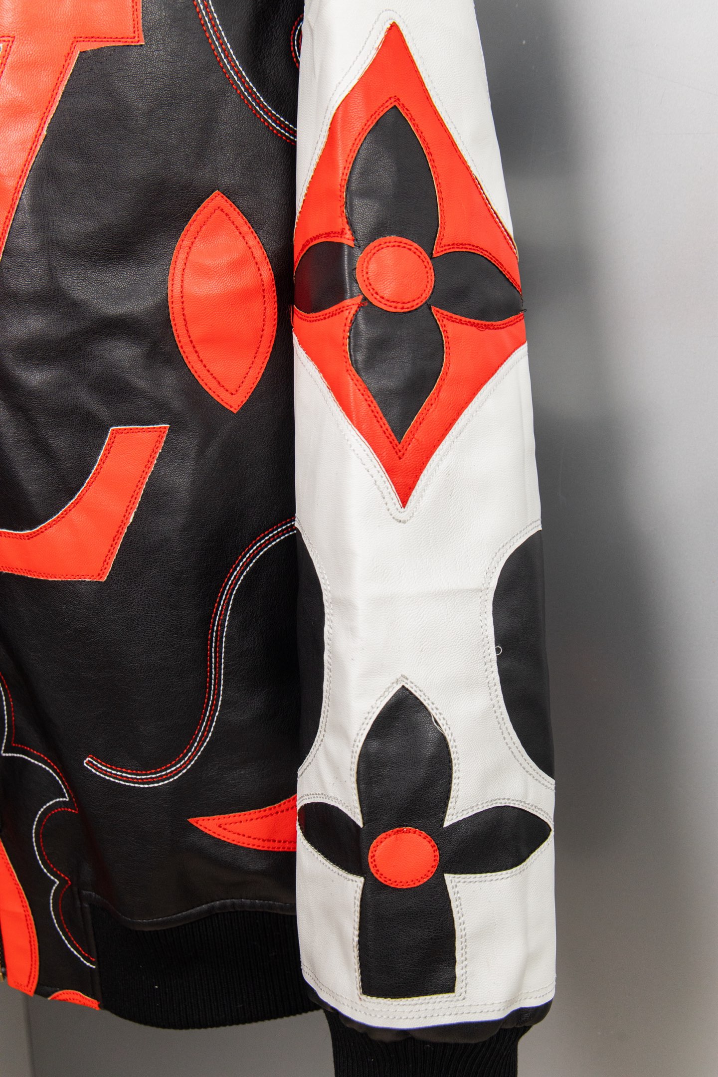 【LOUIS VUITTON旗艦店】ルイヴィトン ジャケット 、ご好評に付き再入荷！