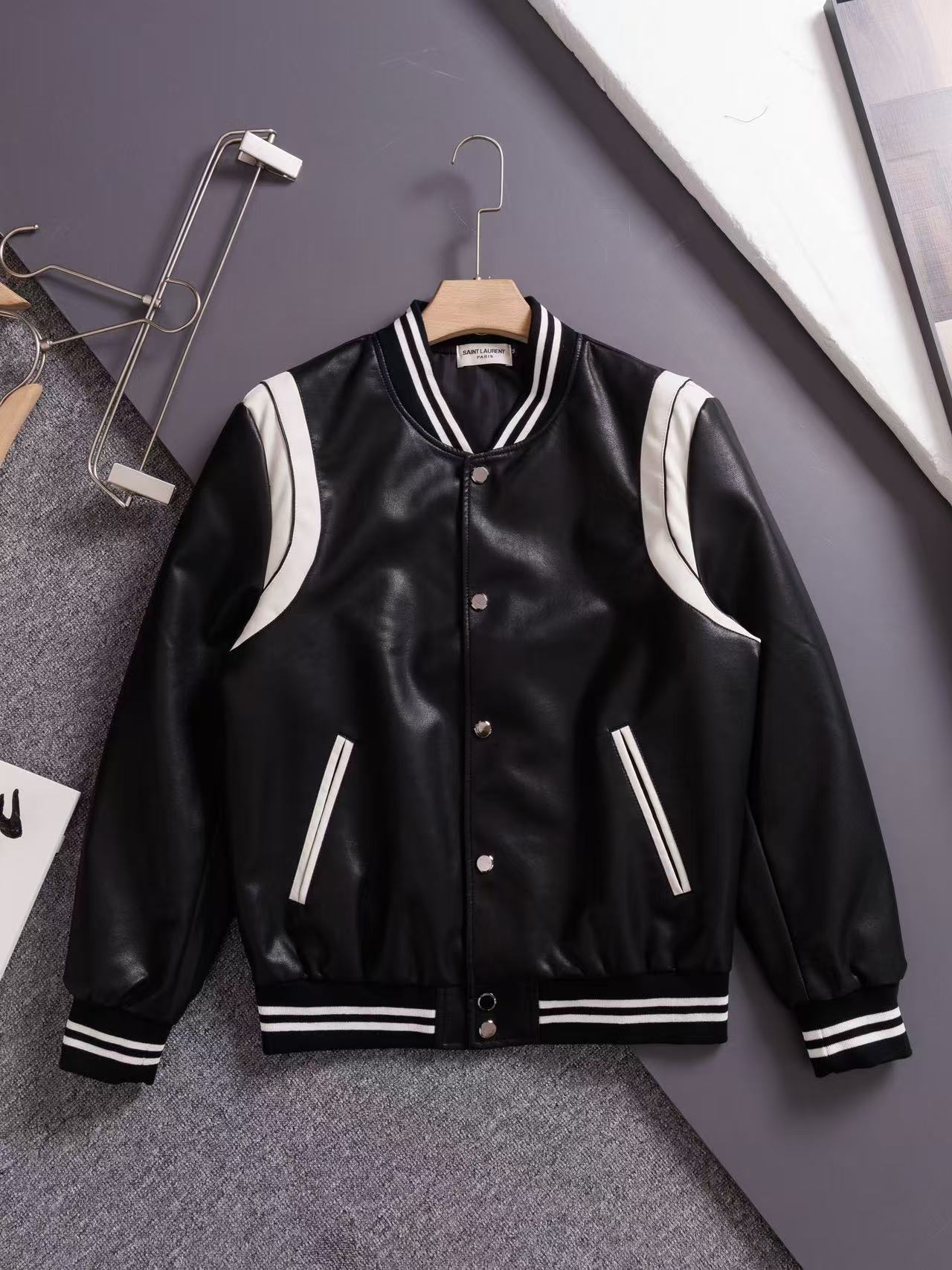 【SAINT LAURENT旗艦店】野球服 ジャケット ご好評に付き再入荷！