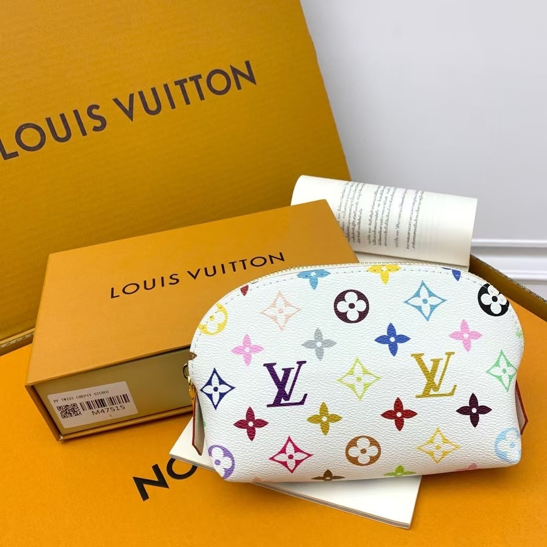 LOUIS VUITTON（ルイヴィトン）Cléa 財布 M47515