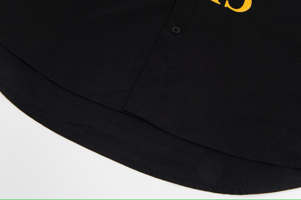 【GUCCI旗艦店】（グッチ）長袖シャツ、ご好評に付き再入荷！