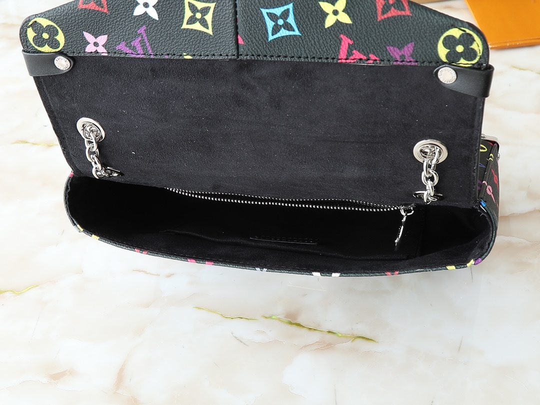 LOUIS VUITTON ルイヴィトン Trunkie M14526 ショルダーバッグ