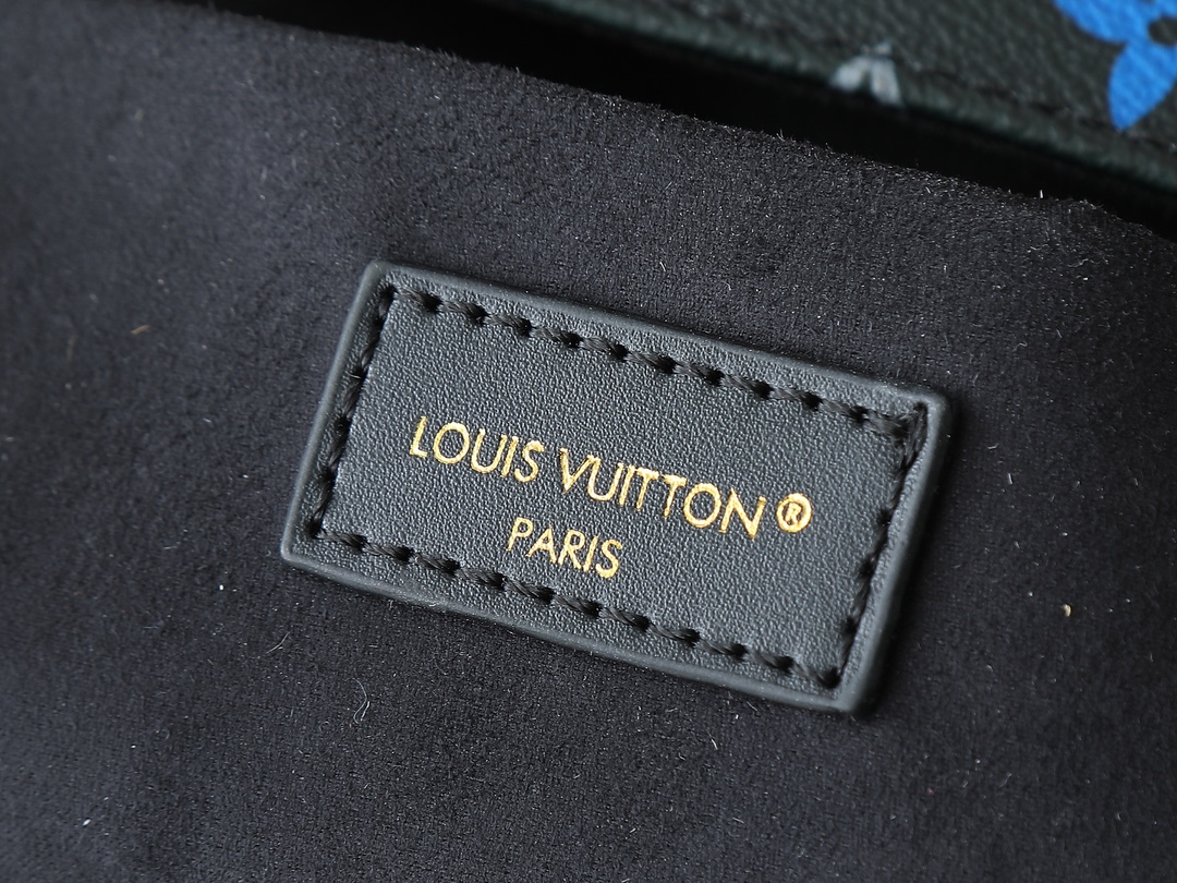 LOUIS VUITTON ルイヴィトン Trunkie M14526 ショルダーバッグ